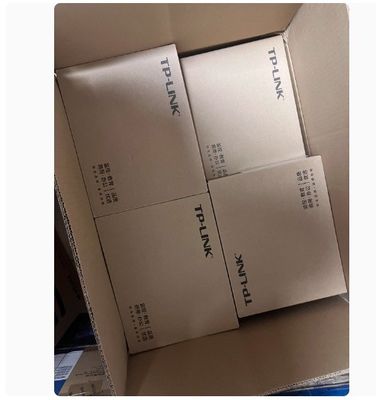TP LINK TL-SF1008M 8-Ports 100M Plug-and-Play-Schalter für kleine Netzwerke